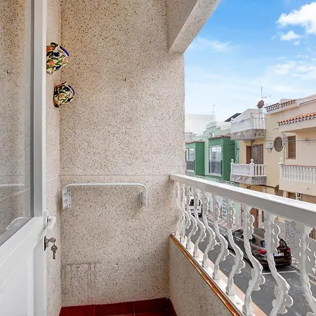 Dom wakacyjny Ada House La Listada